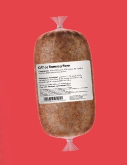 Plato de Ternera y Pavo Cocinado - Comida Natural para tu Gato